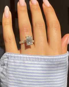 Bagues de fiançailles solitaires en or massif 14K 18K avec émeraude et diamant de laboratoire rond 3 carats, sertis à griffes, bijoux uniques pour mariage et anniversaire - Product Image 5