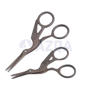 Elegantes Tijeras de Bordado Mini de Acero Inoxidable Estilo Cigüeña para Costura, Punto de Cruz y Proyectos de Manualidades - Product Image 3