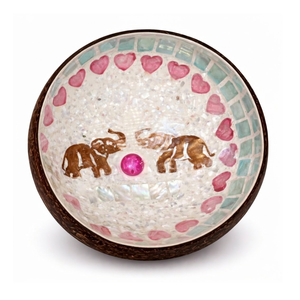 Vente en gros de bols en coquille de noix de coco gravés modernes, durables, uniques, artisanaux, polis, écologiques, meilleur prix - Product Image 1
