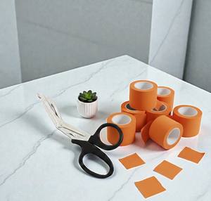 Ciseaux utilitaires professionnels avec revêtement au fluor, 7,5 pouces, en acier inoxydable avec surface antiadhésive - Product Image 2