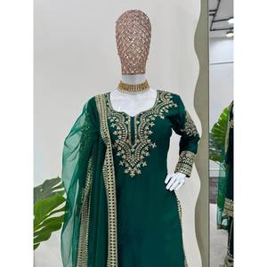 Hermoso conjunto de salwar kameez de poliéster (parte superior, parte inferior y dupatta) para fiestas, elegante y con estilo. - Product Image 1