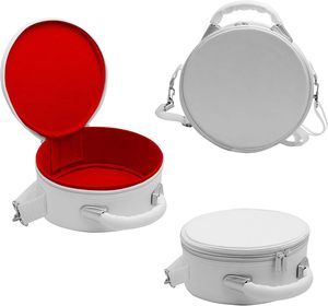 Étui pour casquette de franc-maçon brodé, en similicuir blanc avec broderie en point de croix, intérieur en velours rouge et bandoulière - Product Image 1