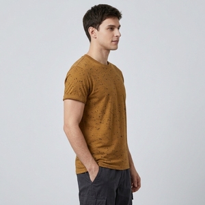 T-shirt Homme Marron Moutarde Personnalisé avec Logo, Coton Épais, Imprimé Graphique Éclaboussures de Peinture sur Toute la Surface, Style Streetwear - Product Image 2
