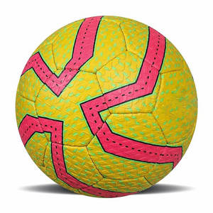 Balón de Fútbol Personalizado al por Mayor, Fabricante OEM de Pakistán, Balón de Alta Calidad para Entrenamiento y Partidos, con Impresión Personalizada - Product Image 3