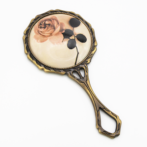 MACY BEAUTY KOREA Antique Bronze Handheld <b>Vanity</b> <b>Mirror</b> Hollow Handle Elegant Metal <b>Mirror</b> Circular <b>Mirror</b> Eyelash Extensions - Product Image 5