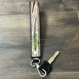 Porte-clés en cuir de vache de qualité supérieure, fait à la main, avec bracelet, gravé personnalisé, porte-clés en cuir fait à la main, bracelet pour clés - Product Image 4