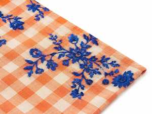 Tissu en coton à carreaux orange de qualité supérieure, brodé en 3D – Motif floral audacieux pour vêtements et décoration intérieure - Product Image 4
