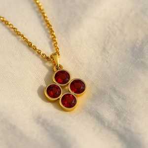 Colgante de granate en plata de ley 925 chapada en oro de 14 quilates, piedra de nacimiento de enero, joyería hecha a mano, regalo para mujer - Product Image 2