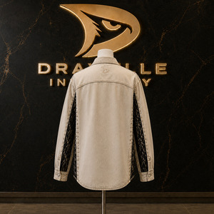 Chemise en denim crème avec empiècements en dentelle noire, rivets perlés et insignes brodés, coupe ample, style rétro années 90, streetwear skate - Product Image 2