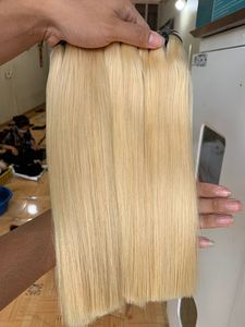 Cheveux vierges vietnamiens de qualité supérieure, cuticules alignées, soyeux, grade 1, bruts, couleur 613, lisses comme des baguettes, trame double tirée à la machine, en lot - Product Image 3