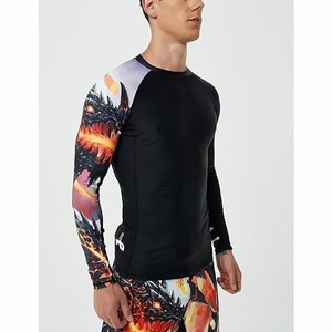 Vente en gros OEM – Meilleure chemise de compression musculaire légère, extensible et confortable en polyester pour hommes, idéale pour le sport et la récupération. - Product Image 4