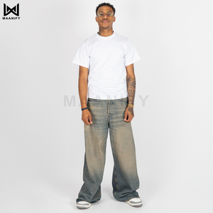 เสื้อยืดคอตตอนหนานุ่มสีขาวสุดหรูสำหรับผู้ชาย ทรงหลวมไหล่ตก แบบเรียบๆ ไม่มีลาย สกรีนโลโก้ได้ ผลิตเสื้อผ้าสตรีทแวร์โดย MAANIFY - Product Image 2