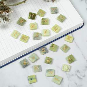 Juego de Piedras Rúnicas Vikingas Serpentine con Grabado en Oro para Reiki, Sanación, Meditación, Adivinación, Terapia con Cristales - Product Image 5