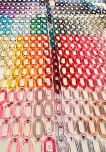 Cadena de Eslabones de Resina Pintada a Mano, Diseño Art Deco Ecológico y Personalizable, Tamaño Muy Grande, Opciones Multicolores Transparentes, Living CRAFT - Product Image 3