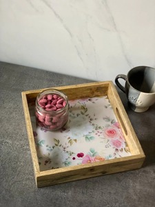 Bandeja Cuadrada de Madera con Diseño de Rosa Vintage, Bandeja Redonda de Madera de Mango con Asas, Bandeja Decorativa para Servir - Product Image 2
