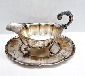 Salsera vintage de metal plateado con forma de concha, con asa y plato base, para salsa y guarnición, para el hogar y la cocina - Product Image 1