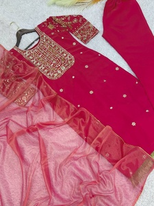 Costume Salwar traditionnel exclusif pour femmes, de style indien et pakistanais, disponible au prix de gros auprès d'un exportateur indien - Product Image 3