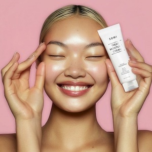 [Gift Total Logistics] SOMI <b>Glutathione</b> <b>Cream</b> 100ml Aquaxyl Moisture Care Brightening Formula All Skin Types Facial Moisturizer - Product Image 3