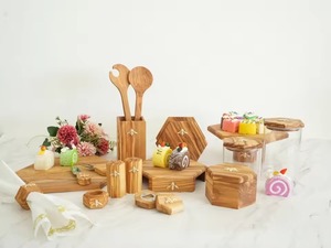 Support à gâteau hexagonal en bois, présentoir à desserts style ferme pour boulangerie et table de fête - Product Image 4