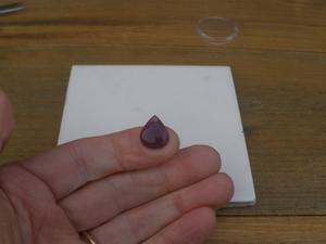 Cabochon d'améthyste naturelle en forme de poire, pierre précieuse violette (15x13mm) certifiée par un tiers, pour la fabrication de bijoux verts - Product Image 3