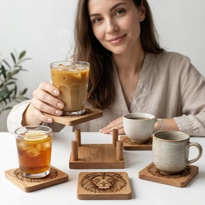 Juego de Posavasos Cuadrados Rústicos de Madera con Diseño de León, Hechos a Mano, 10 cm de Diámetro, Arte con Cuentas - Product Image 2