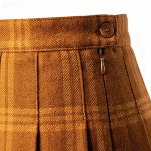 Jupe plissée courte pour femme, motif écossais, en coton et fibre de bambou, style automne, taille normale, tissu tissé, design confortable - Product Image 4