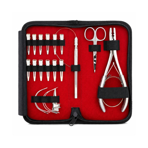 Kit de Herramientas Profesional para Extensiones de Cabello con Queratina Roja Mate, Alicates Metálicos de Acero Inoxidable de Grado Quirúrgico, Incluye Prensa para Extensiones Adhesivas ARMA - Product Image 1