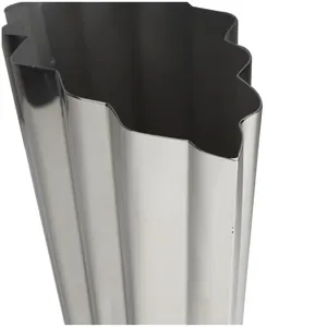 Nuevo Florero de Metal Hecho a Mano con Acabado Antiguo, Decoración Floral Rústica para Interiores, Florero de Hierro Decorativo Reciclable para Plantas Verdes - Product Image 4