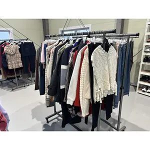 Pantalones elásticos auténticos coreanos usados para mujer, fardos transparentes de 100 kg, origen Corea, venta al por mayor para exportación - Product Image 3