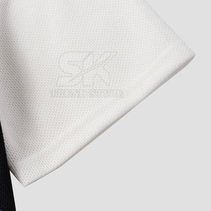 T-shirt pour homme 2026 en tissu de coton durable avec col rond classique pour un usage quotidien et les activités de plein air - Product Image 4