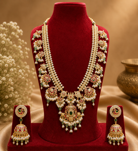 Ensemble collier et boucles d'oreilles élégant et classique pour fiançailles et mariage, plaqué or, imitation perle, moissanite, longueur longue, pour femmes - Product Image 1