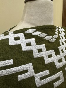 Poncho de Lana Verde Estilo Occidental con Patrón Vintage, Chal Cálido de Invierno Unisex, Capa Hecha a Mano, Venta al Por Mayor - Product Image 6