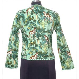 Chaqueta Corta Acolchada de Punto para Mujer, Estilo Boho, Estampado Floral a Rayas, Cierre de Botones Hecho a Mano, Unisex, Regalo - Product Image 5