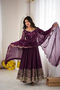 Robe Anarkali longue en Georgette rouge brodée avec Dupatta, ornée de sequins floraux, idéale pour les mariages et les fêtes, anti-humidité pour femme - Product Image 5