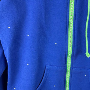 Sweat à capuche d'hiver personnalisé avec broderie, patchs, impression sérigraphique, logo, mélange de strass, entièrement orné de strass, 100% coton, sur mesure - Product Image 6