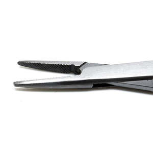 Porte-aiguille médical professionnel en bois Medic Instrument TC Crile 20cm, droit, en acier, pour chirurgie, par SurgiRight - Product Image 6