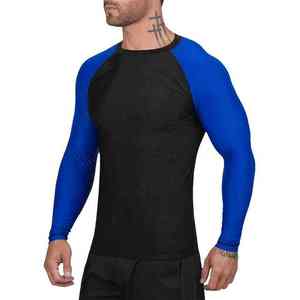 Chemises de compression pour hommes OEM de qualité supérieure, imprimées par sublimation, en polyester, pour la gym, le fitness, le surf et la plongée - Product Image 3