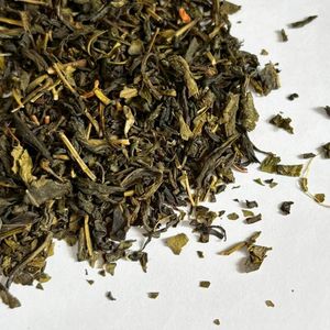 Thé vert Maofeng au jasmin en vrac de haute qualité, frais et pur, saveur florale, en sac de 6 kg, pour marques de café et de bubble tea (VN) - Product Image 1