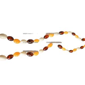 Collier de perles en bois et en résine de luxe fait à la main pour femmes Accessoires de mode d'Inde - Product Image 1