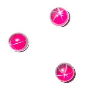 Rubis étoilé transparent rond 11x11 mm 8 carats, cabochon poli créé en laboratoire avec effet étoile à 6 branches pour la fabrication de bijoux - Product Image 1