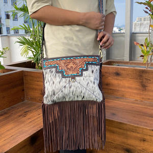 Bolso cruzado con flecos de cuero con pelo occidental para mujer, bolso con borlas florales de cuero genuino personalizado, bolsos de piel de vaca - Product Image 4