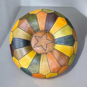 ม้านั่งหนังทำมือและเก้าอี้ออกกำลังกายพร้อมโครงไม้เนื้อแข็ง สำหรับใช้ในห้องรับรอง ห้องนอน และห้องรับประทานอาหาร ราคาขายส่งจากอินเดีย - Product Image 1