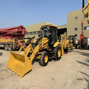 Chargeuse-pelleteuse hydraulique 4x4 CAT 420F d'occasion pour travaux lourds avec livraison rapide et performances élevées - Product Image 1