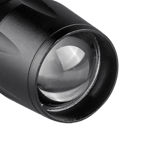 2 Pezzi Mini Torcia LED Ricaricabile USB Nera/Bianca per Campeggio ed Escursionismo (Plastica UV) - Product Image 4