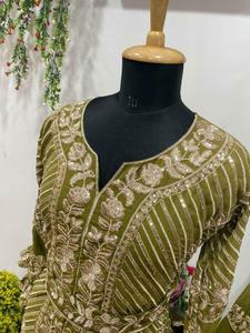 Ensemble Sharara vert traditionnel pour femmes, designer pakistanais et indien, palazzo kurta salwar en soie, lawn, rayonne, viscose, pour mariages et occasions spéciales - Product Image 4