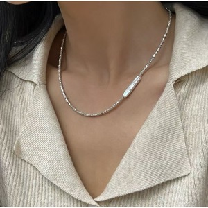 สร้อยคอมุกหรูหราสำหรับผู้หญิง ปี 2025 ดีไซน์ลูกปัดอเนกประสงค์ ประดับด้วยแท่งเงินแท้แบบแตก ครอบคลุมกระดูกไหปลาร้า - Product Image 4