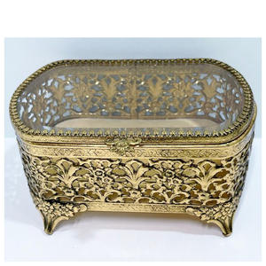 Cajas de Joyería Modernas Hechas a Mano con Vidrio Biselado y Latón para Regalos |   Caja de Almacenamiento Decorativa Elegante, Personalizable en Color y Tamaño - Product Image 4