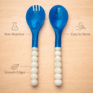 Ensemble de service à salade en résine marbrée bleue – Cuillère et fourchette à manche perlé, ustensiles de cuisine - Product Image 4