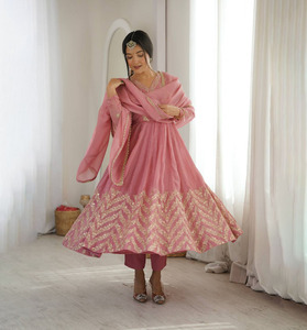 Nouvelle Abaya en Soie de Créateur, Robe Imprimée la Plus Vendue en Gros pour Femme, Robe de Soirée Décontractée Style Islamique et Indien - Product Image 1