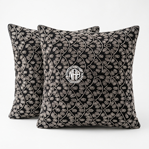 Housse de coussin florale perlée faite à la main, motif Dahlia bleu, broderie de libellule en perles de rocaille, décoration de salon - Product Image 3